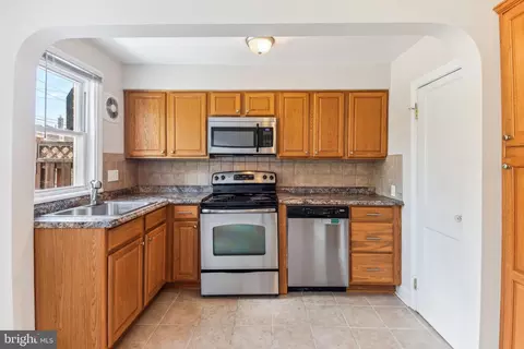 206 Willow Ave, Towson, MD 21286 photo 6