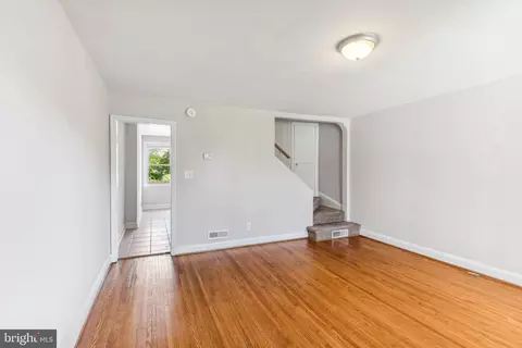 206 Willow Ave, Towson, MD 21286 photo 3