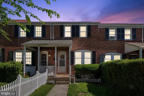 206 Willow Ave, Towson, MD 21286
