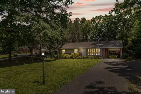 2608 Cub Hill Rd, Parkville, MD 21234