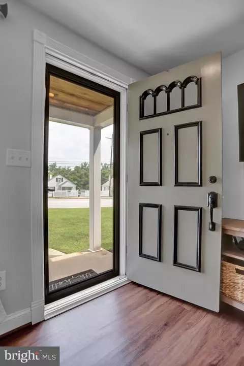 Entry Way - 3735 E Joppa, Nottingham, MD 21236 photo 1 of 6