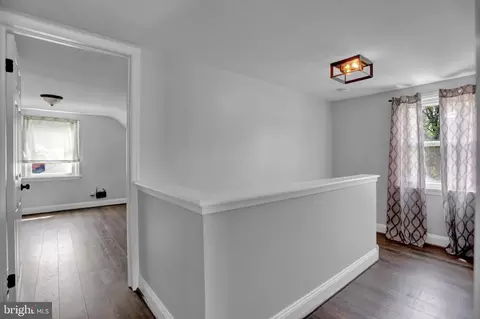 Entry Way - 3735 E Joppa, Nottingham, MD 21236 photo 5 of 6