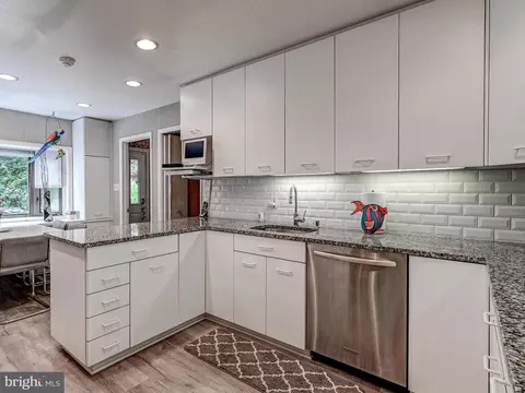 2002 Jolly Rd, Baltimore, MD 21209 photo 12