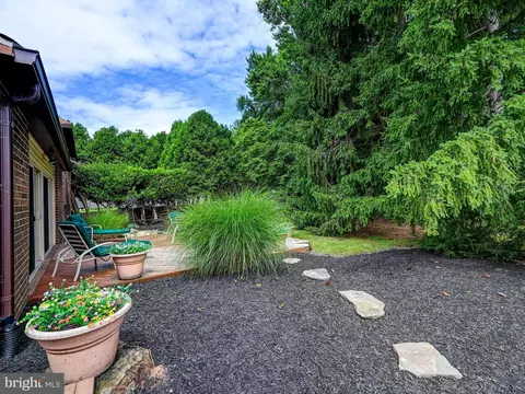 2002 Jolly Rd, Baltimore, MD 21209 photo 31