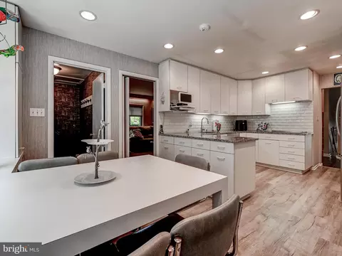 2002 Jolly Rd, Baltimore, MD 21209 photo 9
