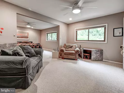 2002 Jolly Rd, Baltimore, MD 21209 photo 18