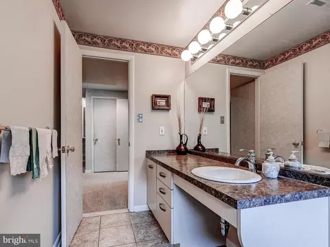 2002 Jolly Rd, Baltimore, MD 21209 photo 25