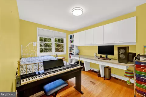 Bedroom - 228 Stanmore Rd, Baltimore, MD 21212 photo 2 of 4