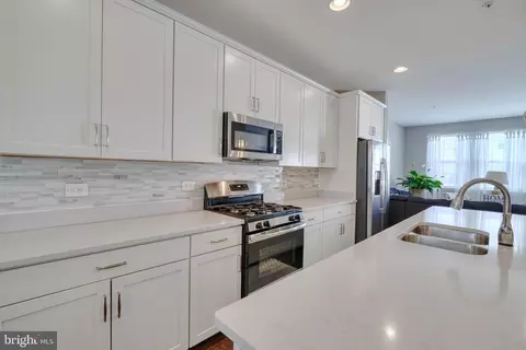 5431 Old Frederick Rd, Baltimore, MD 21229 photo 2
