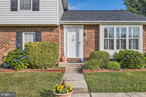 Exterior - 9 Cunning Ct, Middle River, MD 21220 photo 4 of 7