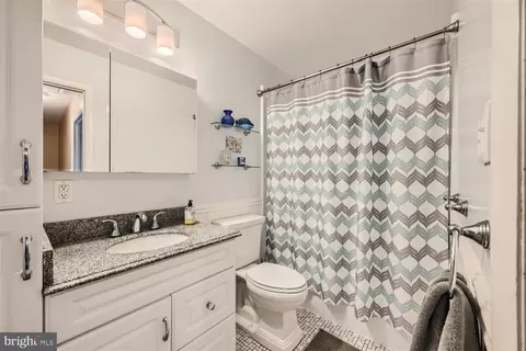 Bath - 9 Cunning Ct, Middle River, MD 21220 photo 1 of 2