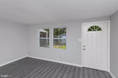 927 Imperial Ct, Halethorpe, MD 21227 photo 23