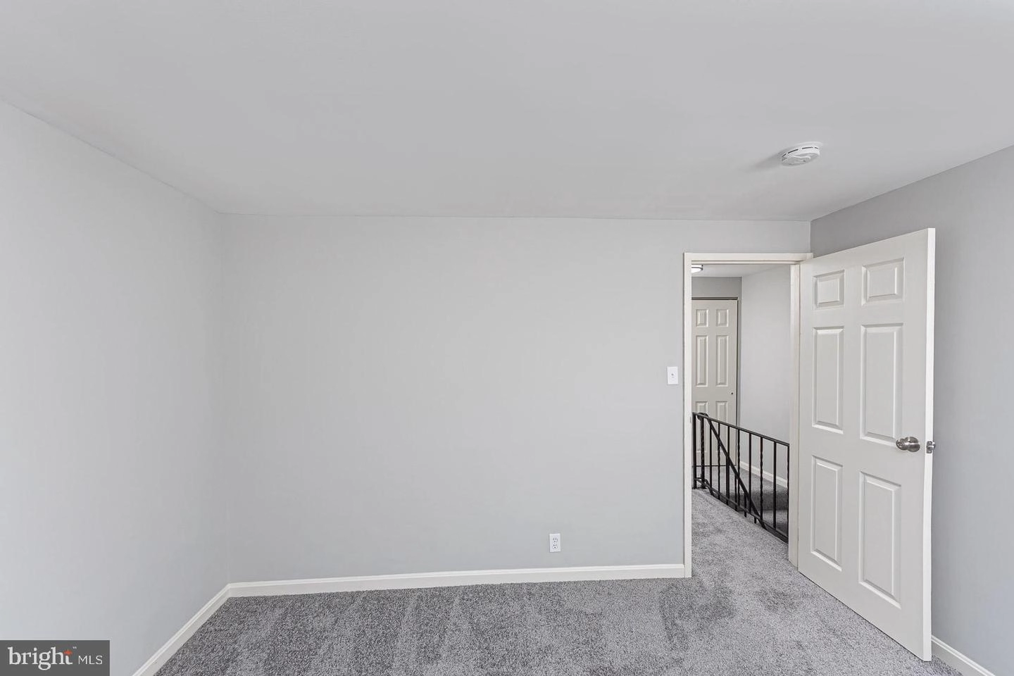 927 Imperial Ct, Halethorpe, MD 21227 photo 6