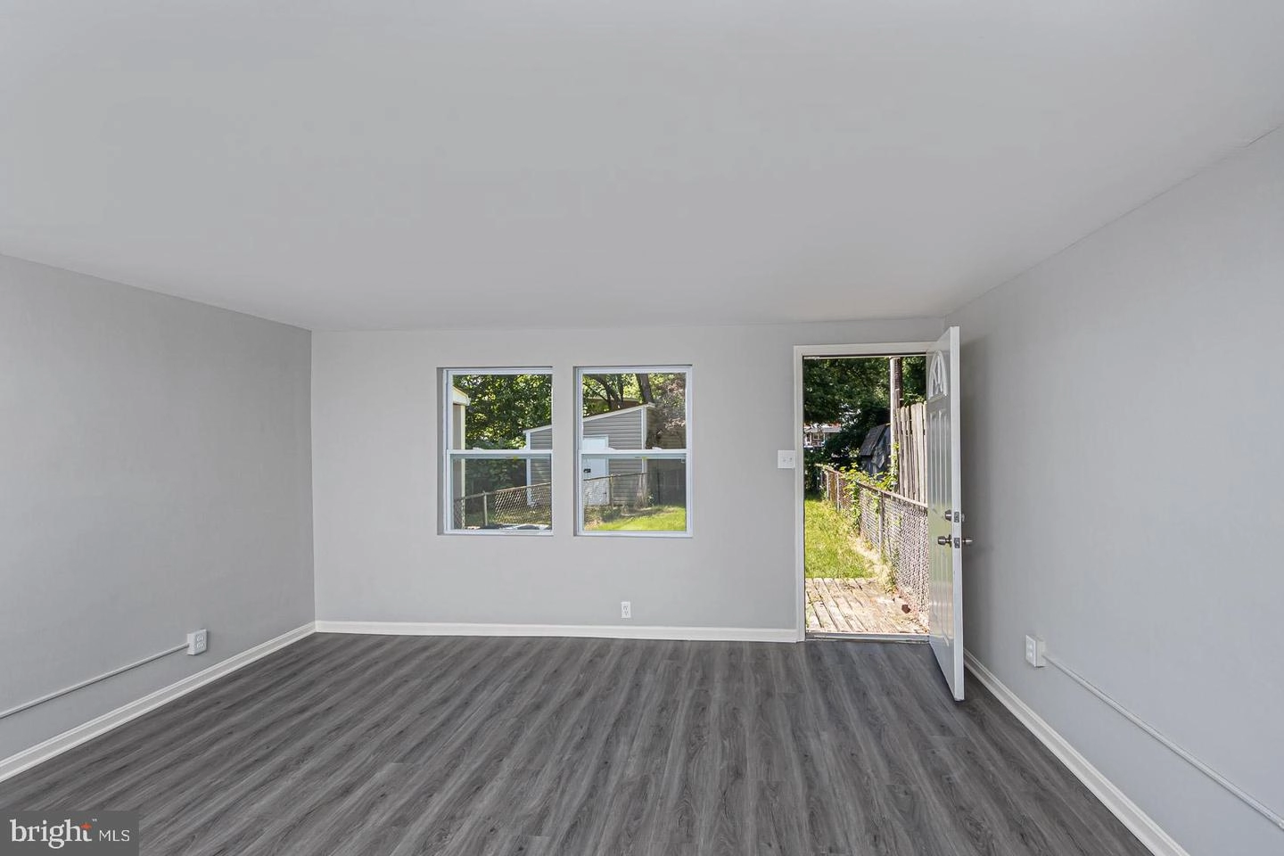 927 Imperial Ct, Halethorpe, MD 21227 photo 18