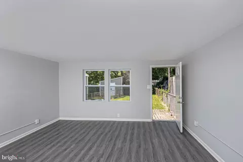 927 Imperial Ct, Halethorpe, MD 21227 photo 18