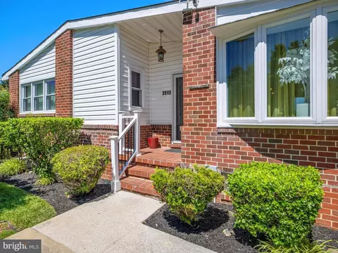 3518 Courtleigh Dr, Windsor Mill, MD 21244 photo 5