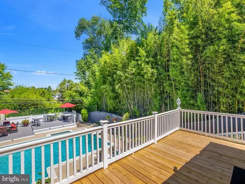 3518 Courtleigh Dr, Windsor Mill, MD 21244 photo 6