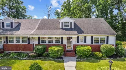1901 Calais Ct, Windsor Mill, MD 21244