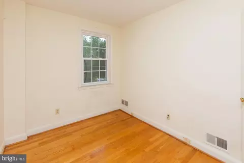 Bedroom - 119 Brandon Rd, Baltimore, MD 21212 photo 3 of 3