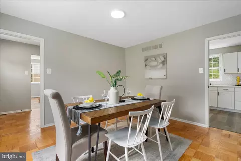 1024 Breezewick Rd, Towson, MD 21286 photo 10