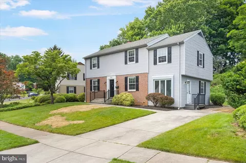 1024 Breezewick Rd, Towson, MD 21286
