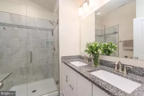 9905 Ravenhurst Rd, Middle River, MD 21220 photo 22
