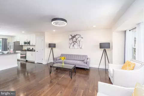 9905 Ravenhurst Rd, Middle River, MD 21220 photo 11
