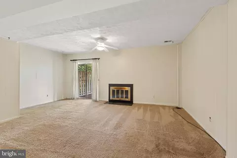 Living - 9121 Deviation Rd, Nottingham, MD 21236 photo 5 of 6