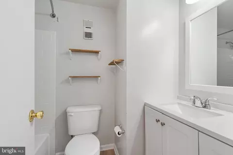 Bath - 9121 Deviation Rd, Nottingham, MD 21236 photo 1 of 2