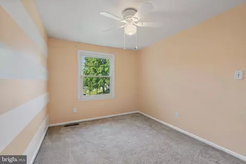 Bedroom - 9121 Deviation Rd, Nottingham, MD 21236 photo 7 of 9