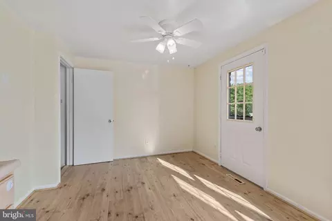 Bedroom - 9121 Deviation Rd, Nottingham, MD 21236 photo 5 of 9