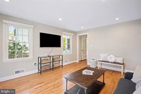 Living - 204 Tyrone Rd S, Baltimore, MD 21212 photo 2 of 2