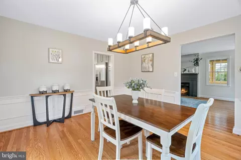 Dining - 204 Tyrone Rd S, Baltimore, MD 21212 photo 2 of 5