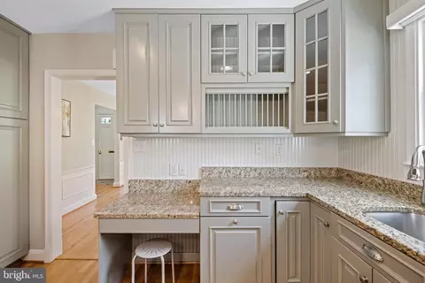 Kitchen - 204 Tyrone Rd S, Baltimore, MD 21212 photo 5 of 6
