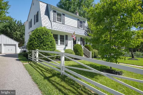 Exterior - 204 Tyrone Rd S, Baltimore, MD 21212 photo 3 of 15