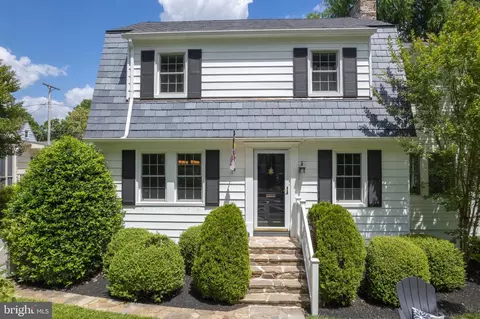 Exterior - 204 Tyrone Rd S, Baltimore, MD 21212 photo 4 of 15