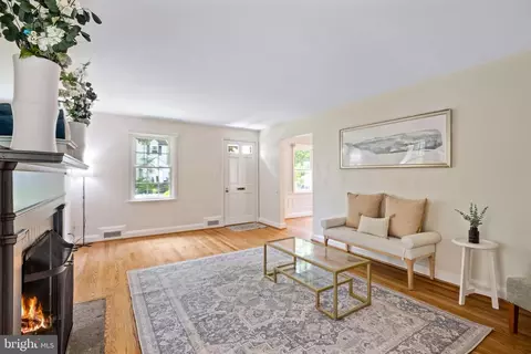 Living - 204 Tyrone Rd S, Baltimore, MD 21212 photo 1 of 2