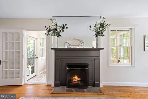 Entry Way - 204 Tyrone Rd S, Baltimore, MD 21212 photo 2 of 12