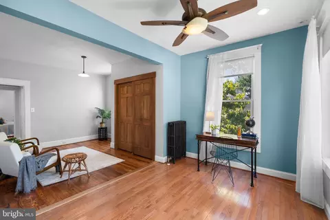 Entry Way - 16 Hillside Rd, Catonsville, MD 21228 photo 3 of 4