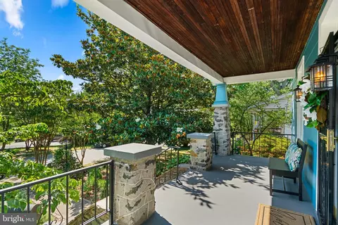 Exterior - 16 Hillside Rd, Catonsville, MD 21228 photo 2 of 6