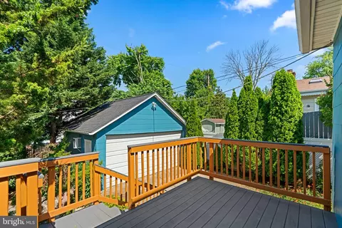 Exterior - 16 Hillside Rd, Catonsville, MD 21228 photo 3 of 6