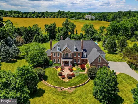 5 Brett Manor Ct, Cockeysville, MD 21030