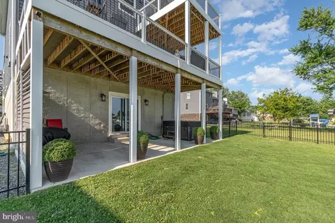 Exterior - 2646 Masseth Ave, Sparrows Point, MD 21219 photo 6 of 7