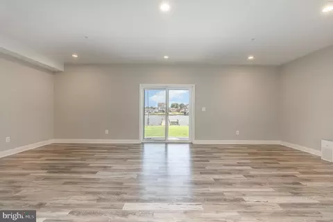 Living - 2646 Masseth Ave, Sparrows Point, MD 21219 photo 4 of 4