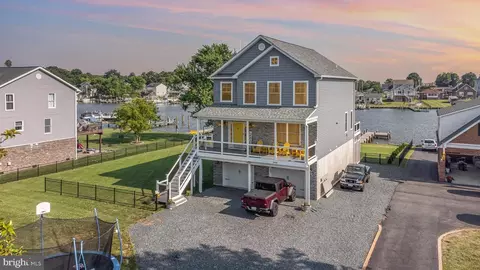 Exterior - 2646 Masseth Ave, Sparrows Point, MD 21219 photo 1 of 7