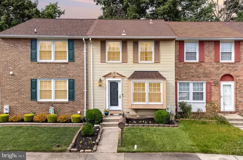 18 Baltistan Ct, Rosedale, MD 21237