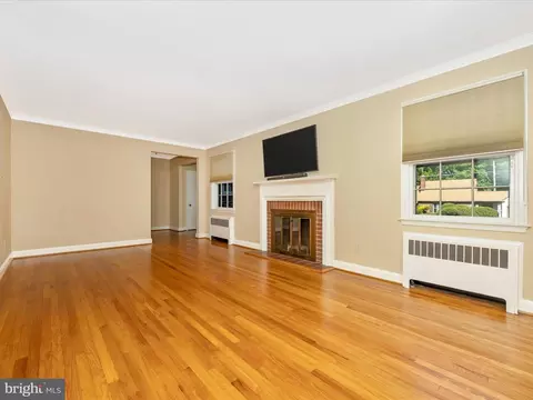 Living - 3715 Lochearn, Baltimore, MD 21207 photo 4 of 10