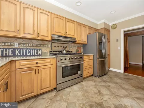 Kitchen - 3715 Lochearn, Baltimore, MD 21207 photo 4 of 5