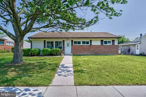 2504 Burridge Rd, Parkville, MD 21234