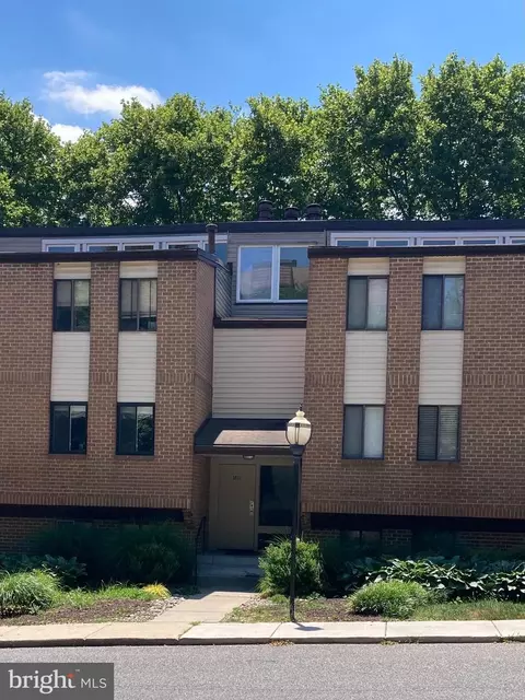 1811 Snow Meadow Ln #T-1, Baltimore, MD 21209
